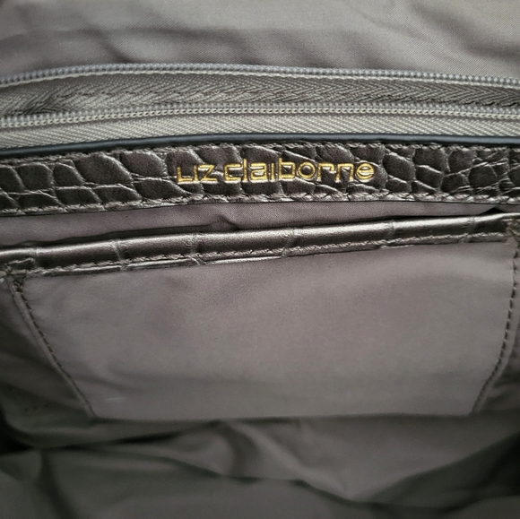 Liz Claiborne Metallic Taupe Gold Faux Alligator Embossed Shoulder Bag Purse - Picture 12 of 16